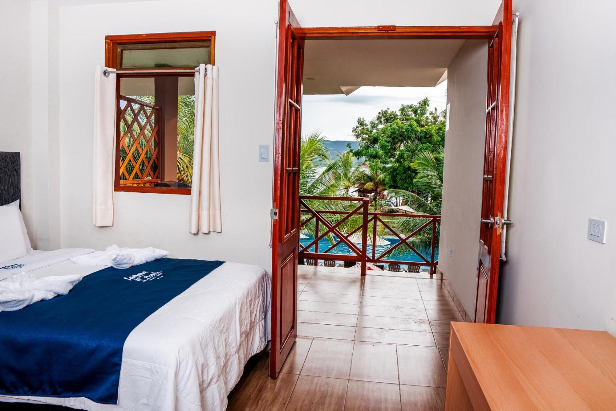 Laguna Azul Hotel & Suites Sauce Bagian luar foto