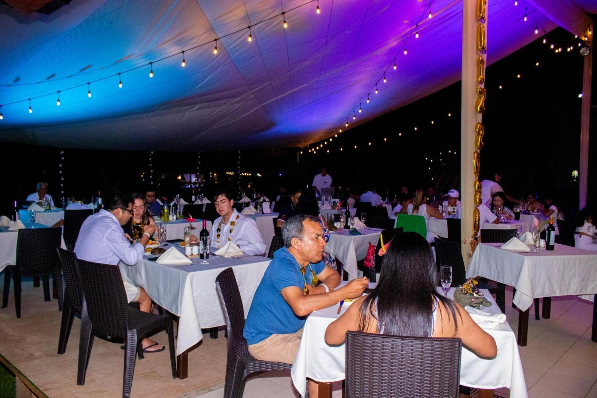 Laguna Azul Hotel & Suites Sauce Bagian luar foto