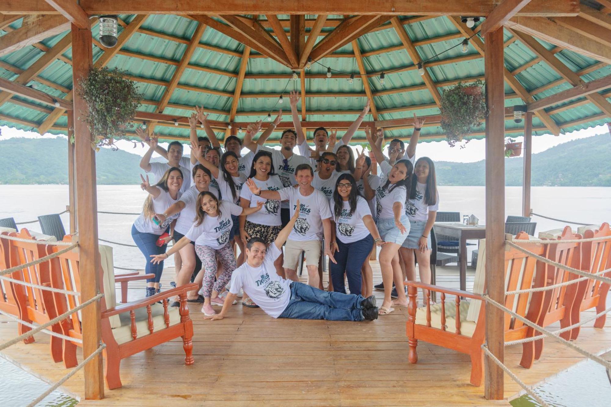 Laguna Azul Hotel & Suites Sauce Bagian luar foto
