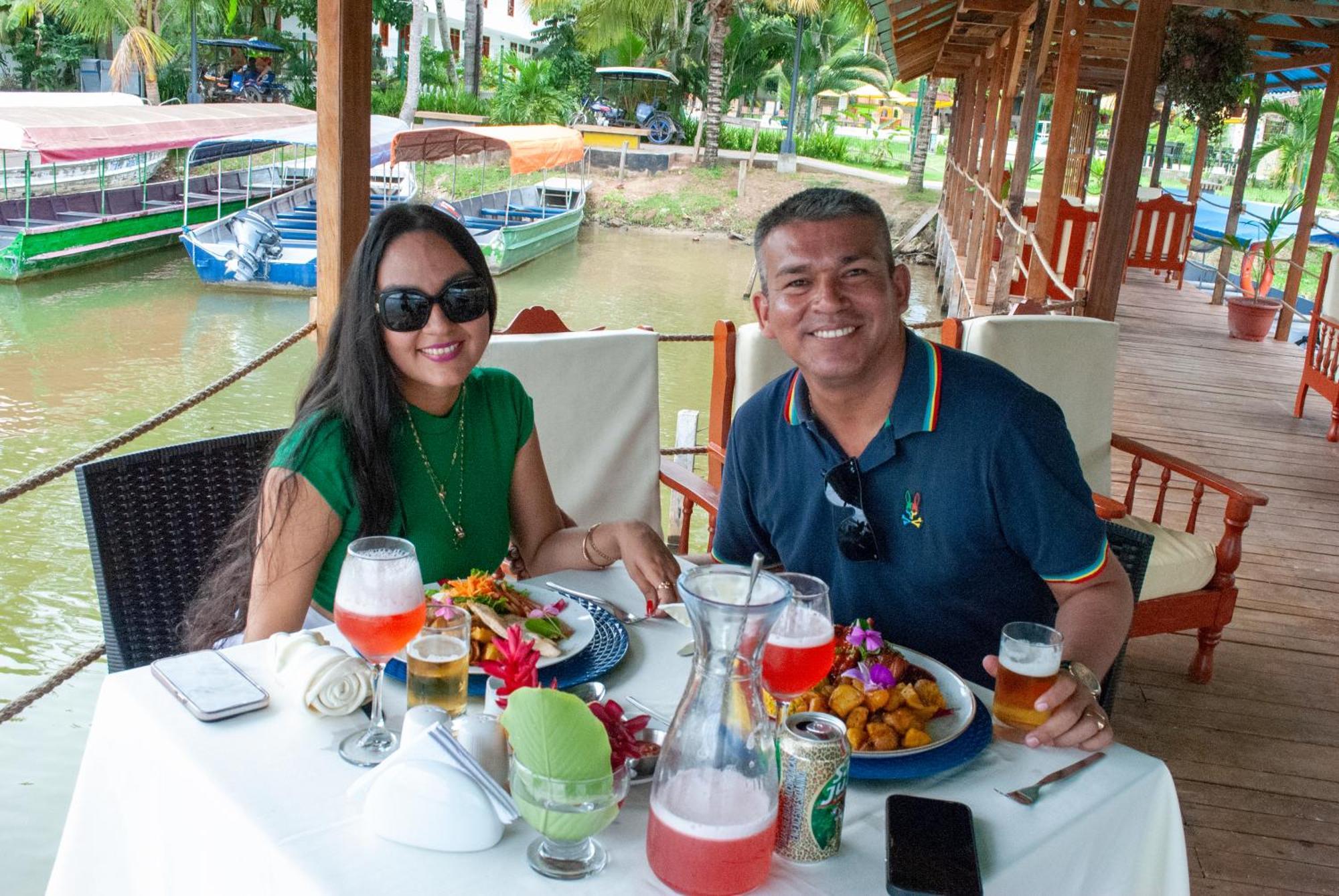 Laguna Azul Hotel & Suites Sauce Bagian luar foto
